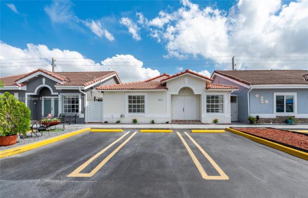 9021 NW 121st Ter #85, Hialeah Gardens, Florida 33018, image 1