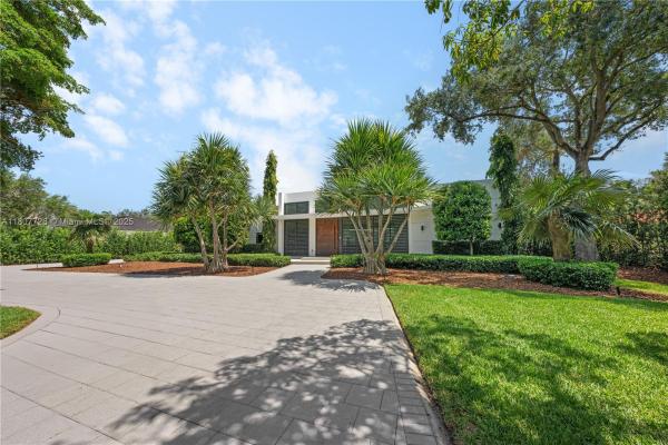 9450 SW 98th St, Unincorporated Dade County, Florida 33176, image 1