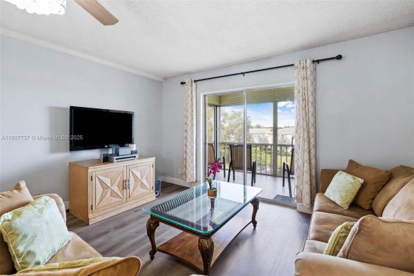 Briarwood Club, 3535 Broken Woods Dr #304, Coral Springs, Florida 33065, image 1