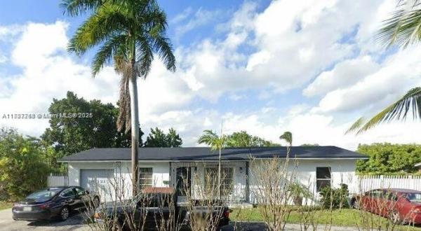 10321 Fairway Heights Blvd, Unincorporated Dade County, Florida 33157, image 1