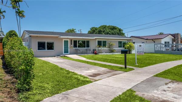 2161 SW 87th Ct, Unincorporated Dade County, Florida 33165, image 1