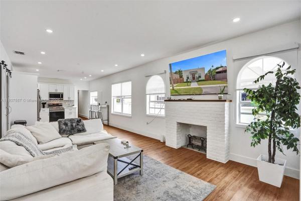 McAllister Terrace, 2978 SW 14th St, Miami, Florida 33145, image 1