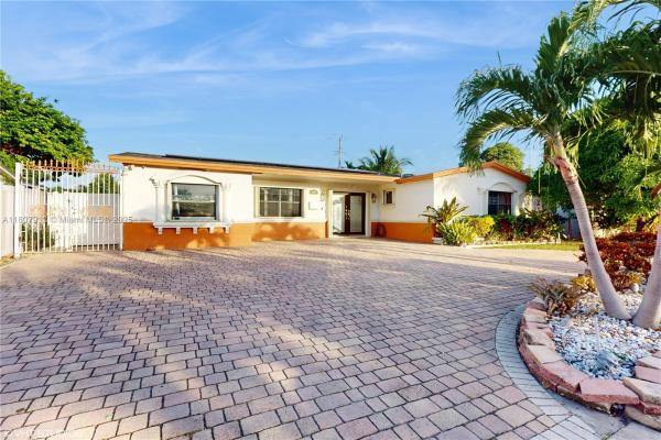 Oriole Estates, 3920 NW 36th Ave, Lauderdale Lakes, Florida 33309, image 2
