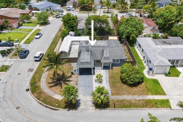 Oakland Hills, 5390 SW 10th Ct, Margate, Florida 33068, image 2