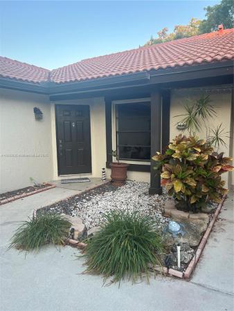 15210 SW 48th Ter #H-83, Unincorporated Dade County, Florida 33185, image 1
