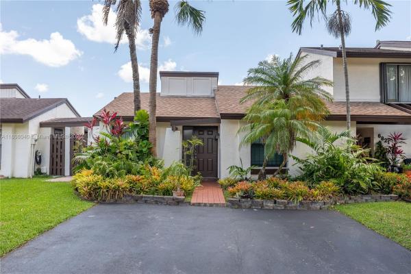 6817 SW 127th Ct, Unincorporated Dade County, Florida 33183, image 1
