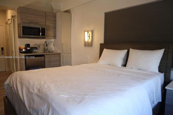 Royal South Beach, 763 Pennsylvania Ave #101, Miami Beach, Florida 33139, image 1