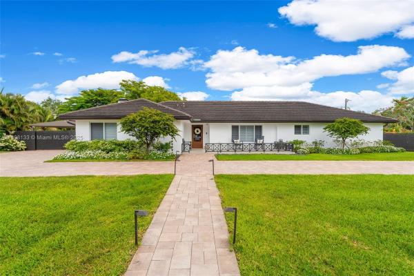 13501 SW 107th Ave, Unincorporated Dade County, Florida 33176, image 1