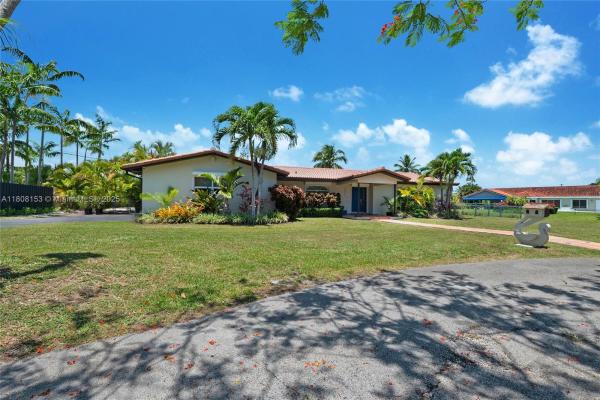 8005 SW 106th St, Unincorporated Dade County, Florida 33156, image 1