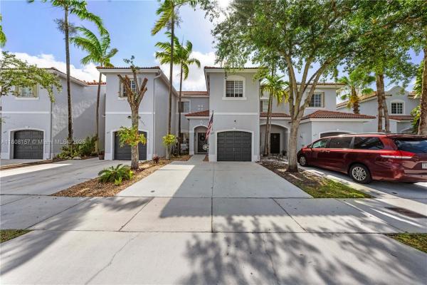 925 SW 147th Ct, Unincorporated Dade County, Florida 33194, image 1