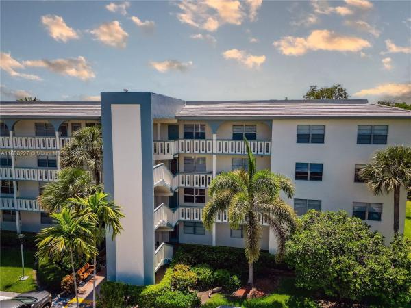 Antigua Village, 2504 Antigua Ter #O3, Coconut Creek, Florida 33066, image 1