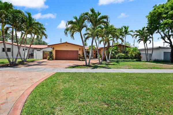 991 Dove Ave, Miami, Florida 33166, image 1