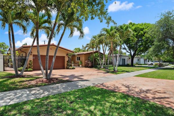 991 Dove Ave, Miami Springs, Florida 33166, image 3