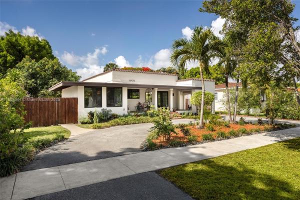 Country Club Estates, 58 Glendale Dr, Miami Springs, Florida 33166, image 1