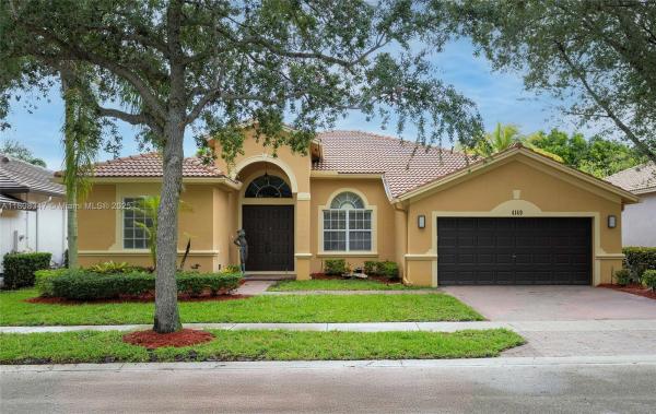 Isles At Weston, 4149 E Gardenia Ave, Weston, Florida 33332, image 2