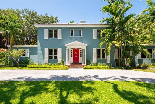 Coral Gables Country Club, 3245 Riviera Dr, Coral Gables, Florida 33134, image 1