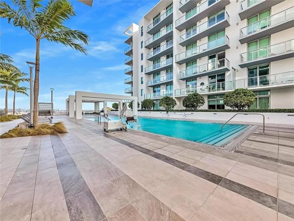 Quadro, 3900 Biscayne Blvd #S-1118, Miami, Florida 33137, image 1
