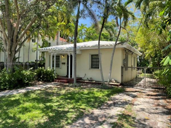 Lincoln Manor, 2975 Shipping Ave, Miami, Florida 33133, image 3