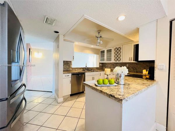 Sabal Palm Of Pine Island Ridge, 1830 Sabal Palm Dr #406, Davie, Florida 33324, image 1