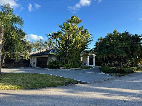 14601 SW 99th Ave, Unincorporated Dade County, Florida 33176, image 1