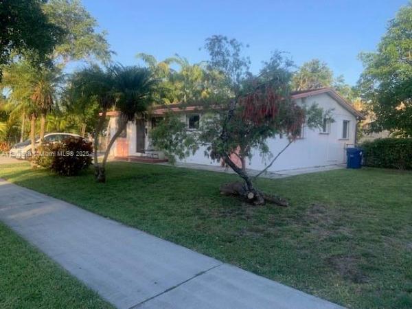 Ives Estates Residential, 1470 North Dr, Ives Estates, Florida 33179, image 3