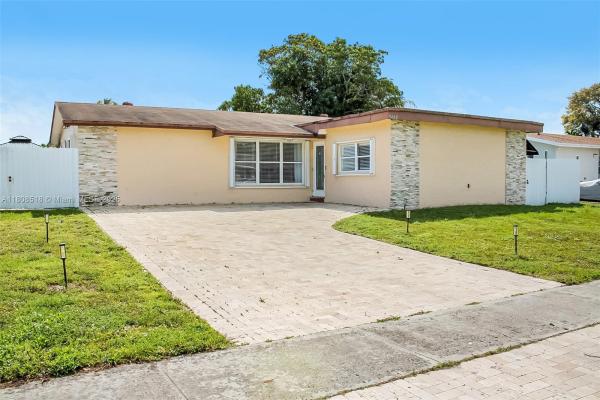 Westview, 9400 NW 13th St, Pembroke Pines, Florida 33024, image 1