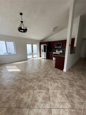 Cinnamon Place At Honeywoods, 8600 SW 12th St, Pembroke Pines, Florida 33025, image 2
