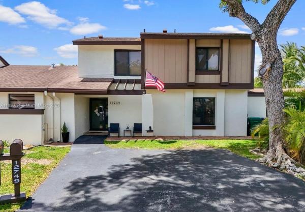 12749 SW 71st Ter, Unincorporated Dade County, Florida 33183, image 1
