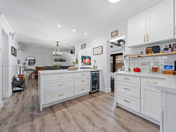 Woodgate East, 12749 SW 71st Ter, Kendale Lakes, Florida 33183, image 3
