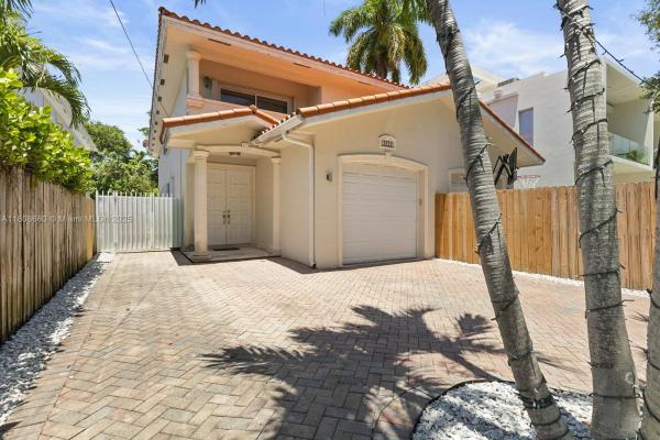 2922 Catalina St, Miami, Florida 33133, image 2