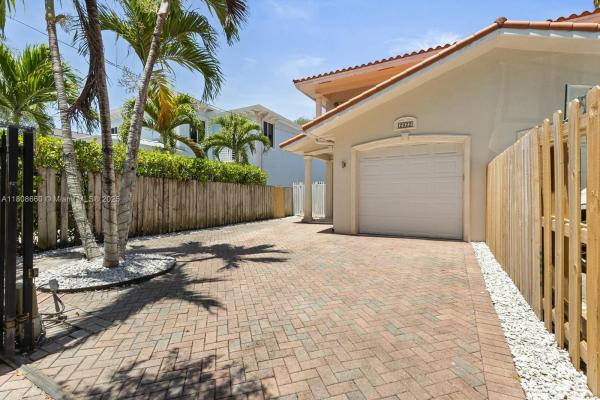 2922 Catalina St, Miami, Florida 33133, image 3