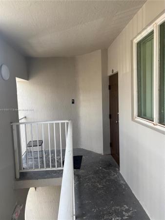 1652 SE 28th St #205, Unincorporated Dade County, Florida 33035, image 1