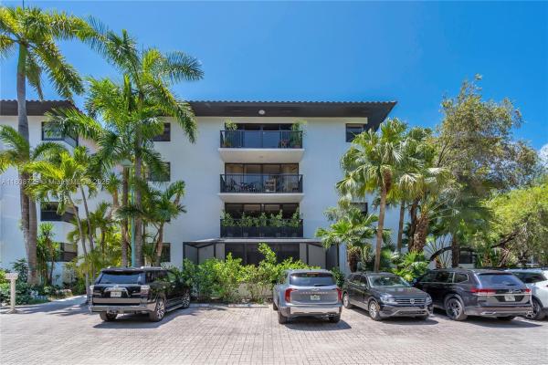 Ocean Village, 101 Ocean Lane Dr #4012, Key Biscayne, Florida 33149, image 1