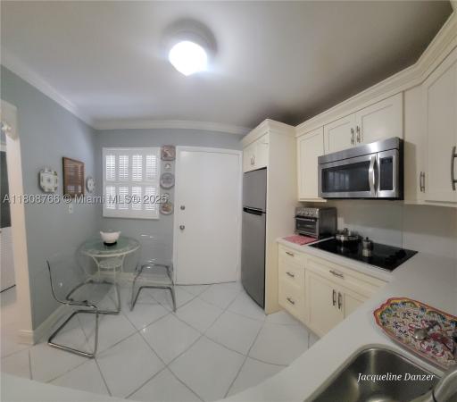 Eden Isles, 3600 NE 170th St #404, North Miami Beach, Florida 33160, image 2