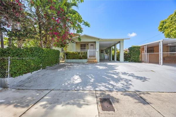 Flagler Lawn, 5762 SW 2nd St, Miami, Florida 33144, image 1