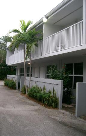 Grove Townhouses, 3025 Mary St #5, Miami, Florida 33133, image 1