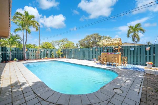 Hollywood Park, 1520 N 25th Ave, Hollywood, Florida 33020, image 2