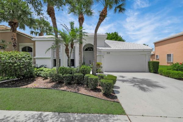 Kingsmill, 7059 Copperfield Cir, Lake Worth Beach, Florida 33467, image 1