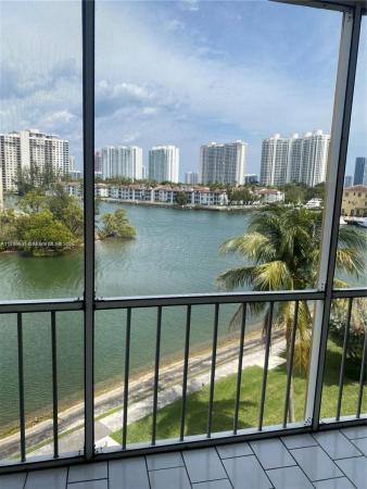 Point East, 3030 Marcos Dr #T504, Aventura, Florida 33160, image 3