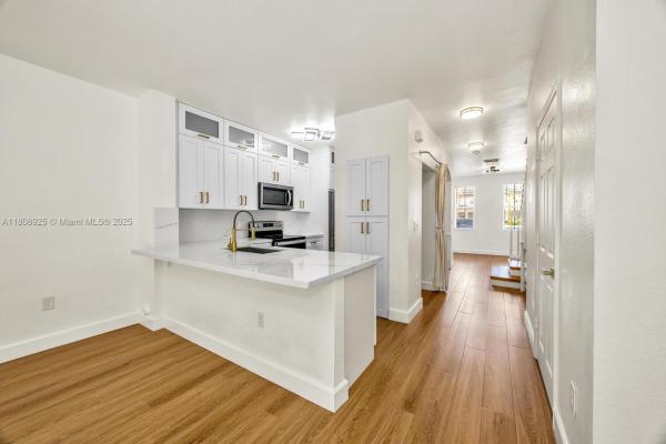 Fiji, 2928 SE 2nd St #5, Unincorporated Dade County, Florida 33033, image 3