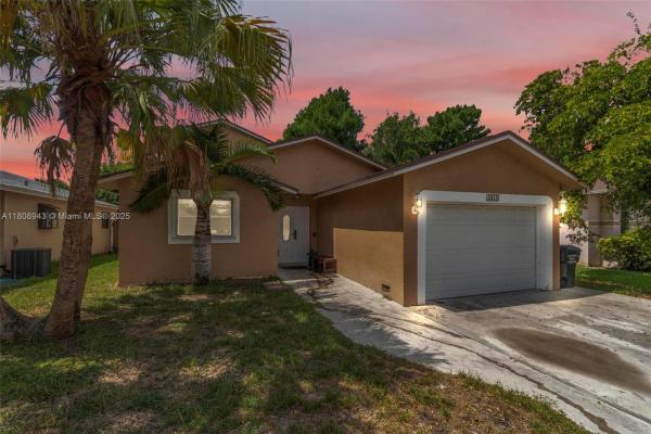 Liberia, 2412 Raleigh St, Hollywood, Florida 33020, image 1
