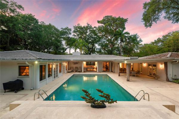 Palm Vista, 5465 Banyan Trl, Coral Gables, Florida 33156, image 1