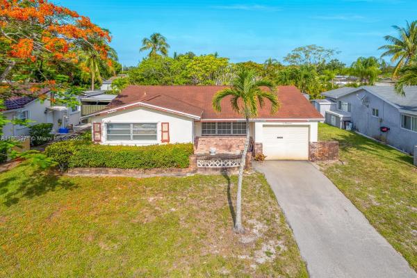 Hollywood Hills, 2000 N 52nd Ave, Hollywood, Florida 33021, image 1