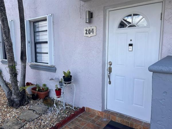 200 SW 113th Ave #204, Sweetwater, Florida 33174, image 1