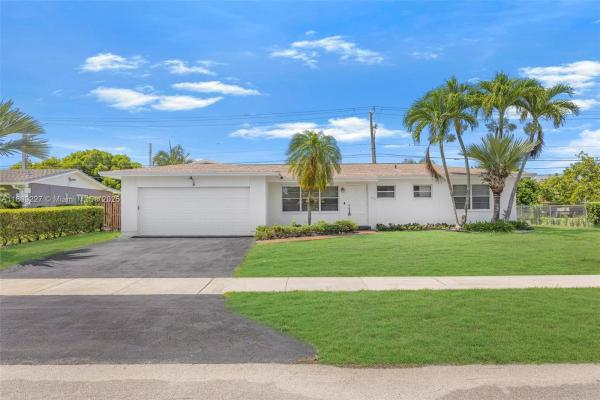 11155 SW 112th Ter, Miami, Florida 33176, image 1