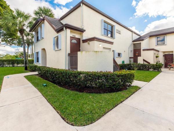 The Gardens At Pembroke Lakes, 11202 Taft St, Pembroke Pines, Florida 33026, image 1