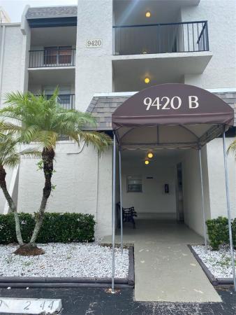 Poinciana Place Of Pine Island Ridge, 9420 Poinciana Pl #214, Davie, Florida 33324, image 1