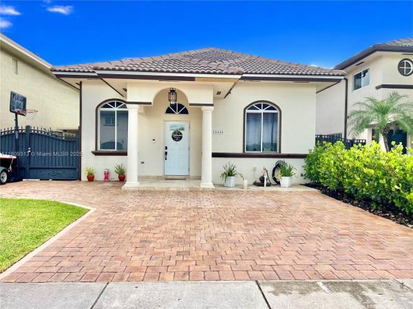 15333 SW 40th Ter, Unincorporated Dade County, Florida 33185, image 1
