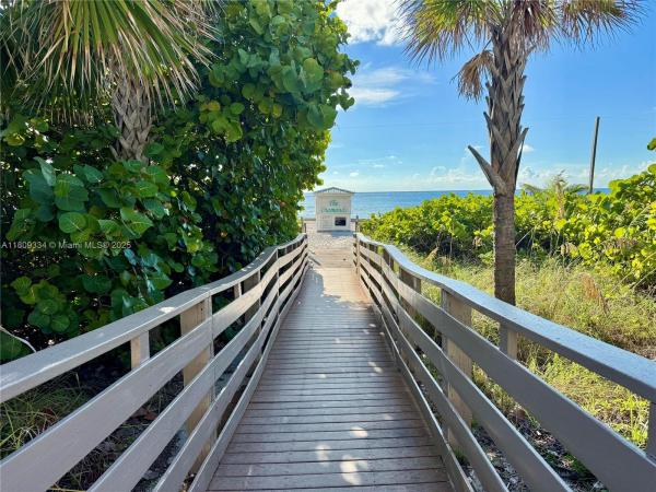 Blue Diamond, 4779 Collins Ave #2106, Miami Beach, Florida 33140, image 3
