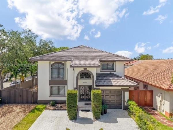 Susi Cove, 8900 NW 153rd Ter, Miami Lakes, Florida 33018, image 3